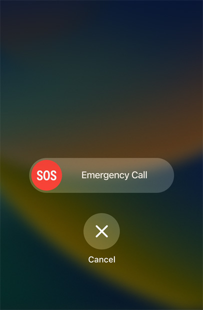 一台 iPhone 顯示撥打緊急求助 SOS 電話。