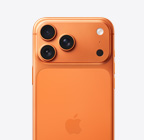 iPhone 17 Pro, arkadan dış görünüm, Kozmik Turuncu rengi, üst kısımdaki plato alanında Pro Fusion kamera sistemi